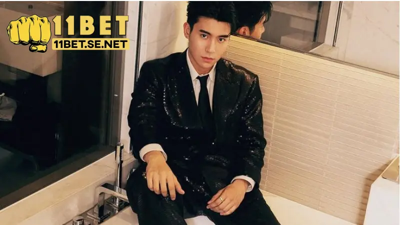 Ông có hiểu biết sâu rộng về ngành giải trí trực tuyến